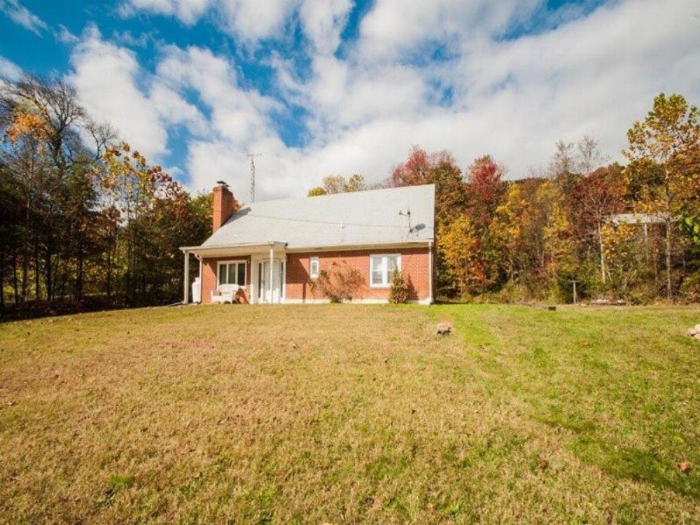 Hill_Top_Hideaway Main image