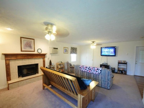 Hill_Top_Hideaway image 7